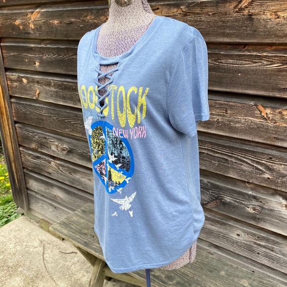 Vintage Concert Tees Blue Woodstock Short Sleeve Tee Shirt with Lace Up Detail - Picture 3 of 8